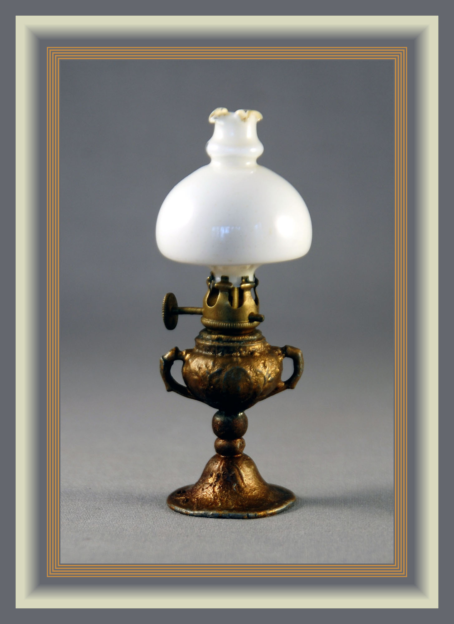 SCARCE Antique Dollhouse Mini Oil Table Lamp, Delicate Glass Shade eBay